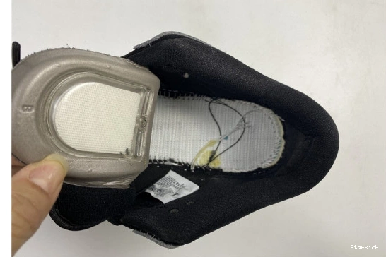 DUNK BQ6817-009 SB LOW PRO"ELEPHANT" NIKE 0212